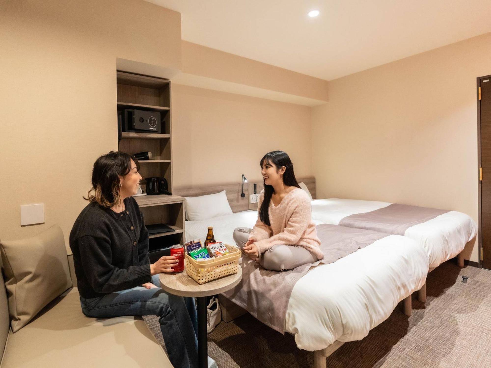Hotel Sanrriott Shinsaibashi Osaka Zewnętrze zdjęcie